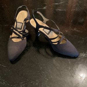 Nina black evening shoes size 8:5 M